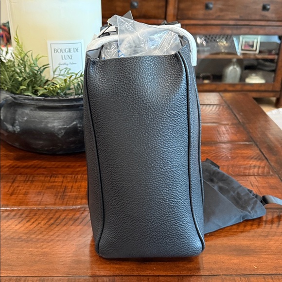 Marc Jacobs Black Tote Bag - Picture 3 of 7